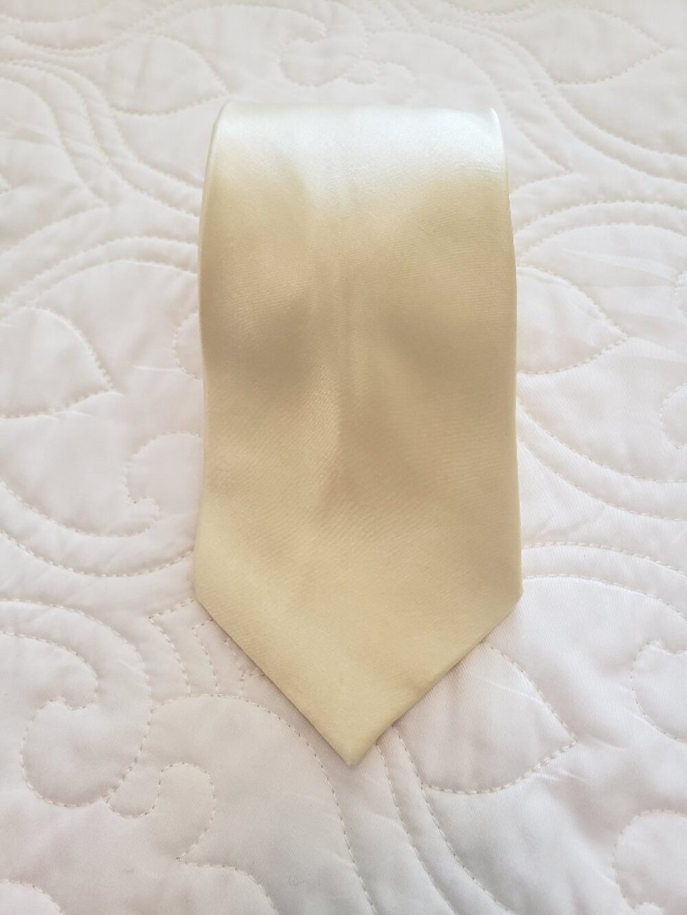 Butter Yellow silk tie (Tall)